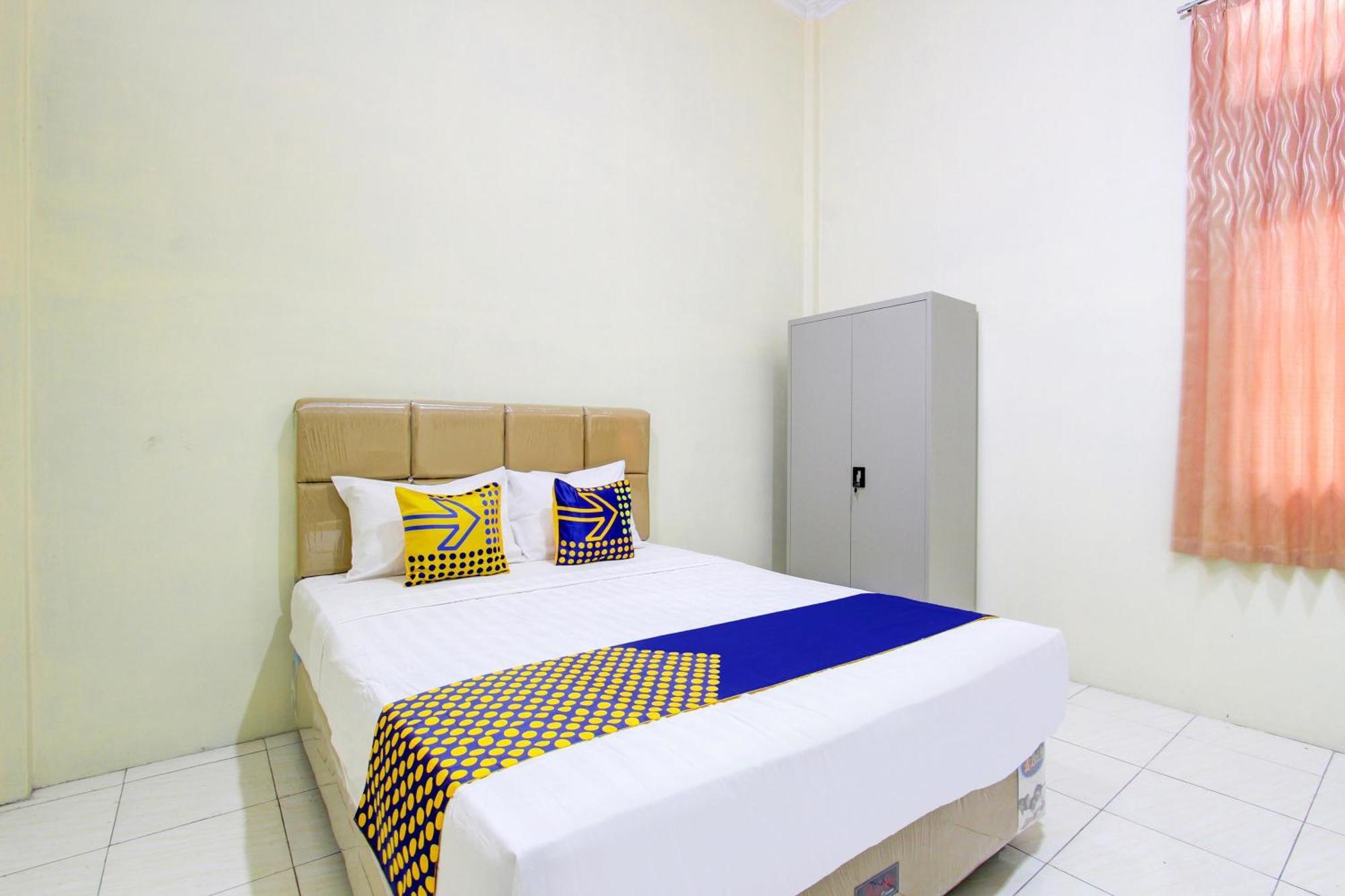 Spot On 93245 Guest House Mulia Dua Syariah Klaten Экстерьер фото